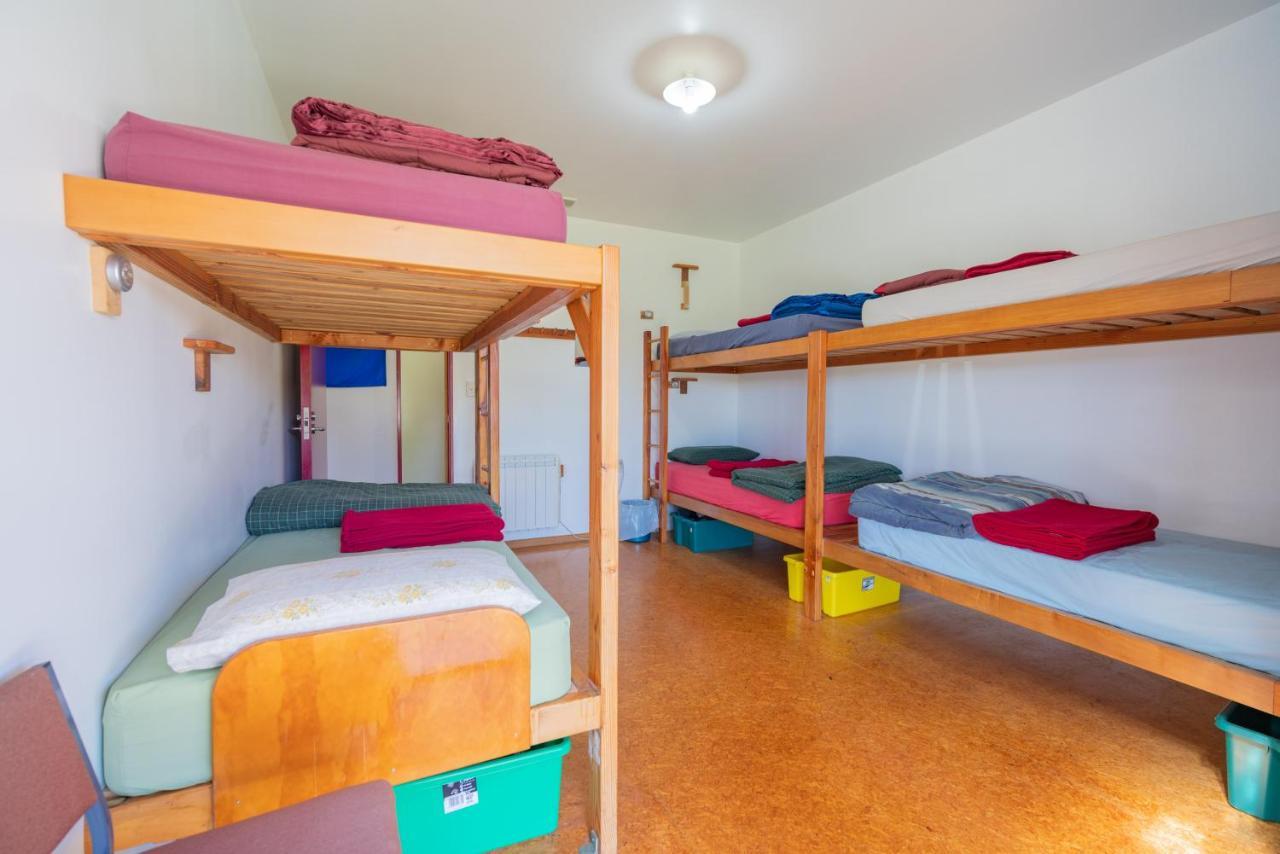 Bob & Maxines Backpackers Hostel Te Anau Exterior foto