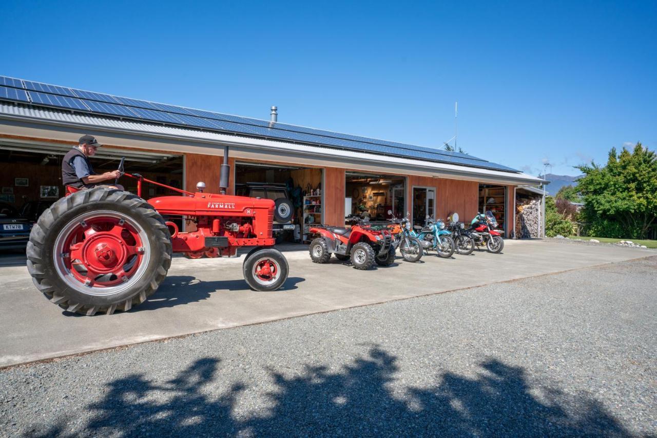 Bob & Maxines Backpackers Hostel Te Anau Exterior foto